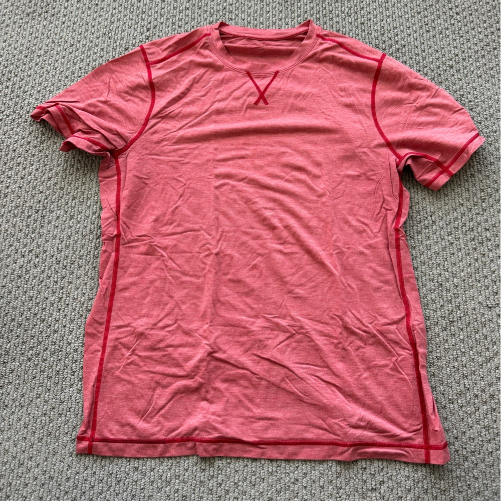 Men’s Lululemon top